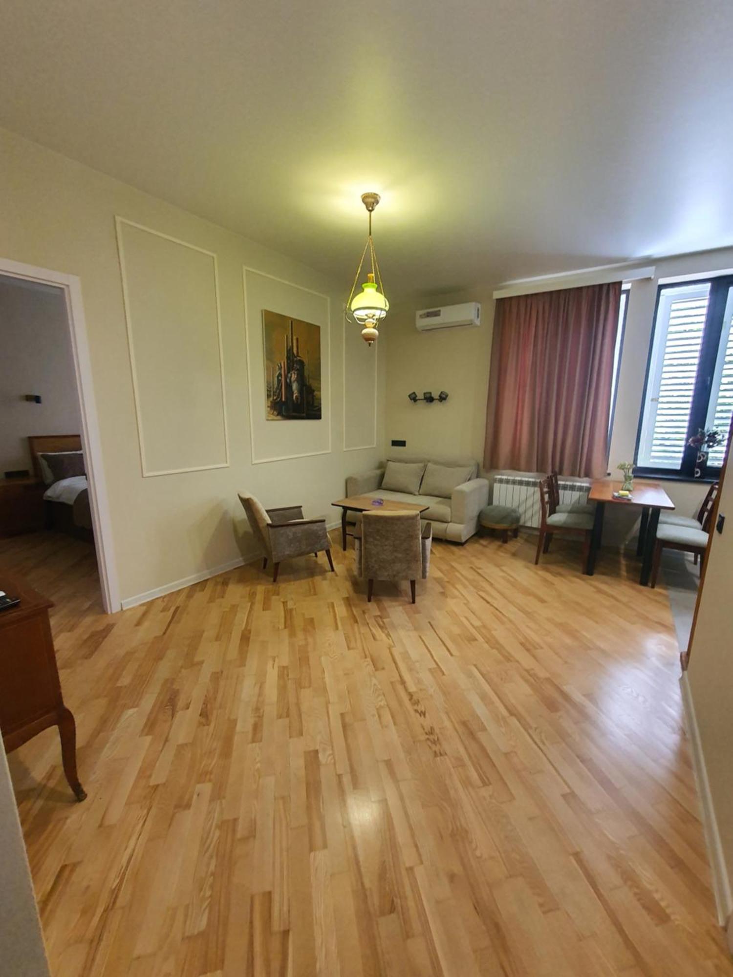 Dat Exx Apartments On Liberty Square Тбилиси Екстериор снимка