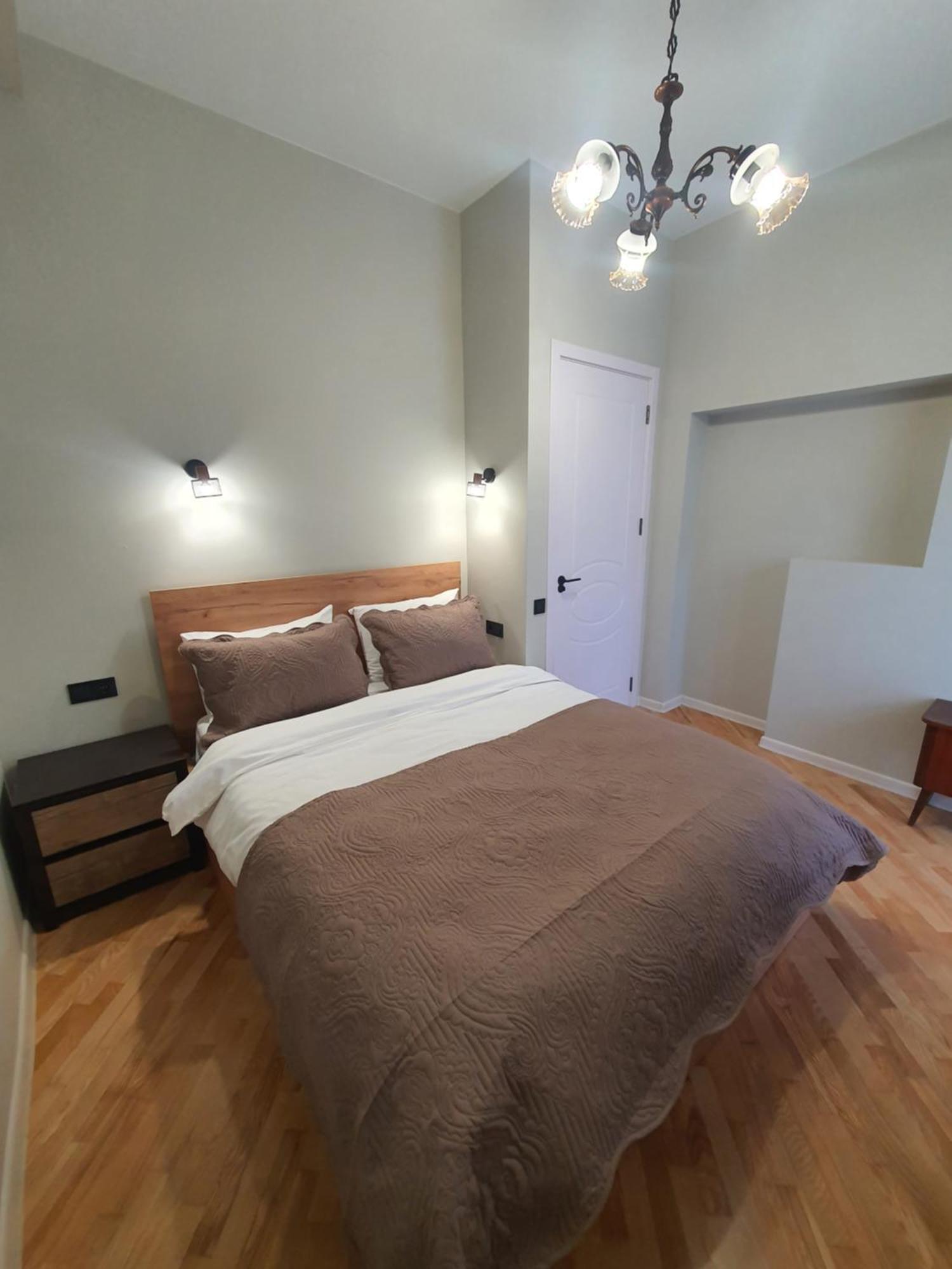 Dat Exx Apartments On Liberty Square Тбилиси Екстериор снимка