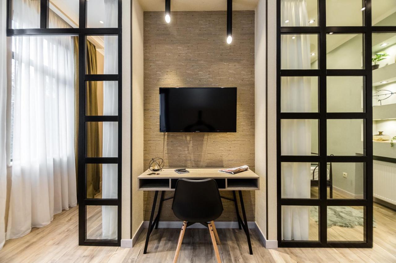 Dat Exx Apartments On Liberty Square Тбилиси Екстериор снимка
